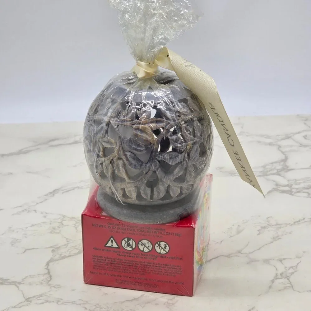 Yankee Candle Stoneware Leaf Tealight Holder and 12 Tutti-Frutti NEW Gift Set